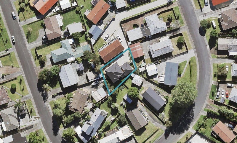 14A Pipitea Place, Massey, Auckland - Carousel 1