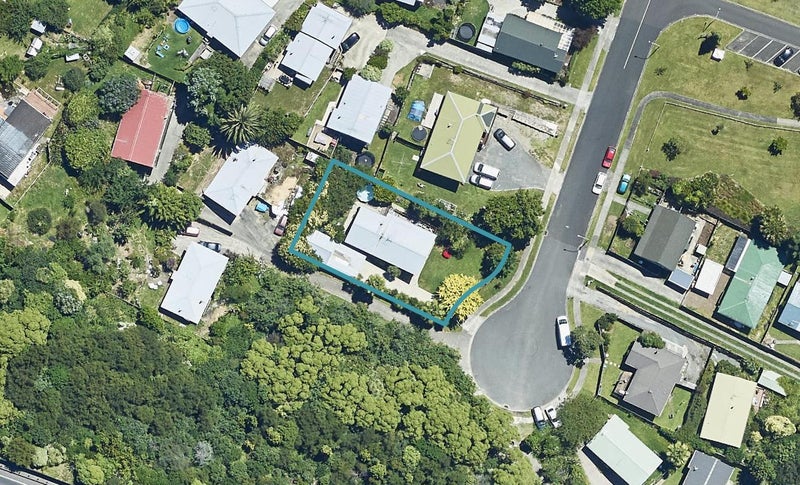 8 Coventry Street, Judea, Tauranga - Carousel 1