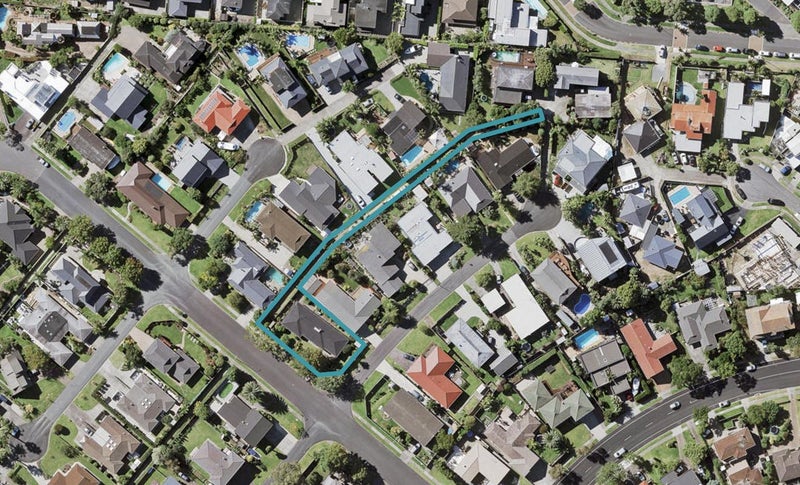 5 Clyside Avenue, Half Moon Bay, Auckland - Carousel 1