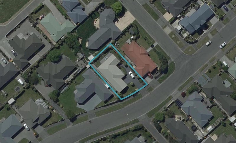 11 Awatea Gardens, Wigram, Christchurch - Carousel 1