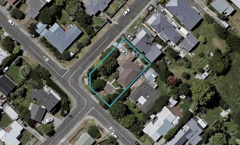 17 Titoki Road, Raumati Beach, Paraparaumu - Carousel 1