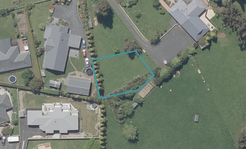 8 Caroline Way, Abbotsford, Dunedin - Carousel 1