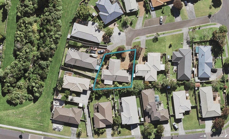 8 Trinity Place, Albany, Auckland - Carousel 1