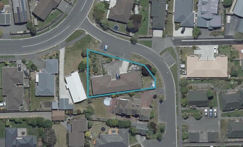 1/2 Aberfoyle Place, Parklands, Christchurch - Carousel 1
