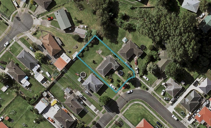 10 Ingram Crescent, Otara, Auckland - Carousel 1