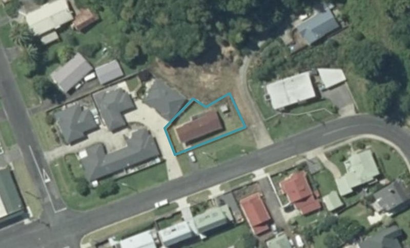 301 Fenton Street, Thames - Carousel 1