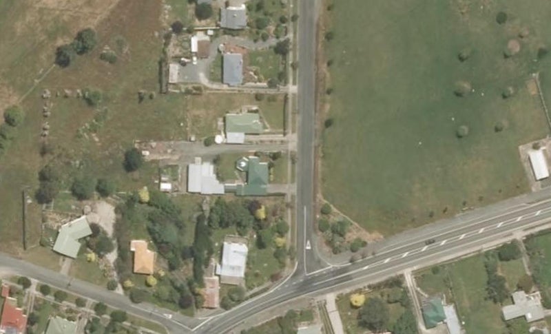 21 Side Street, Clinton - Carousel 1