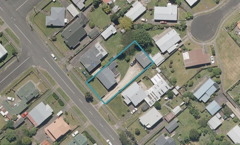 13 Rangitikei Street, Whanganui East, Whanganui - Carousel 1