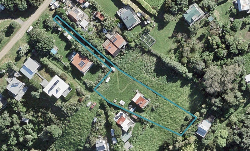 21 Ocean View Crescent, Rakino Island, Auckland - Carousel 1