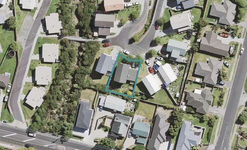 22 Pyramid Place, Glen Eden, Auckland - Carousel 1