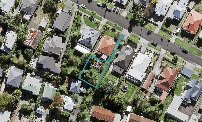 10A Springfield Road, Morningside, Auckland - Carousel 1