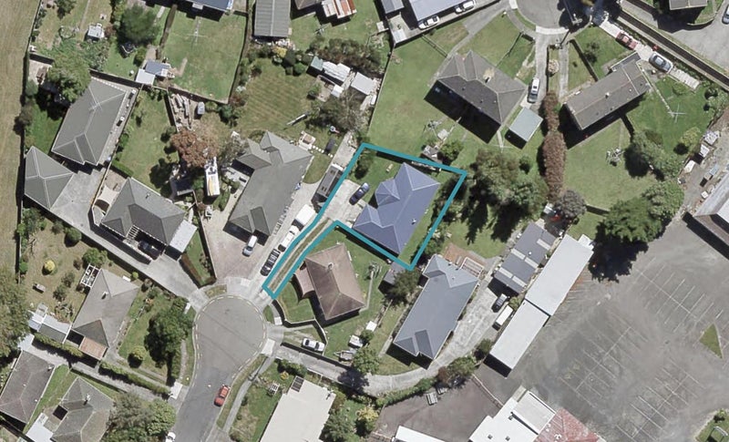 5B Clement Grove, Taitā, Lower Hutt - Carousel 1