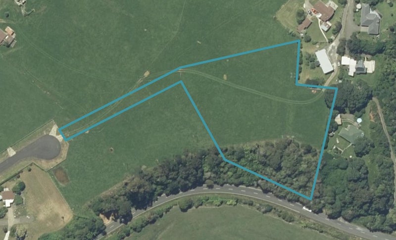8 Ebner Place, KAIAUA, MIRANDA - Carousel 1