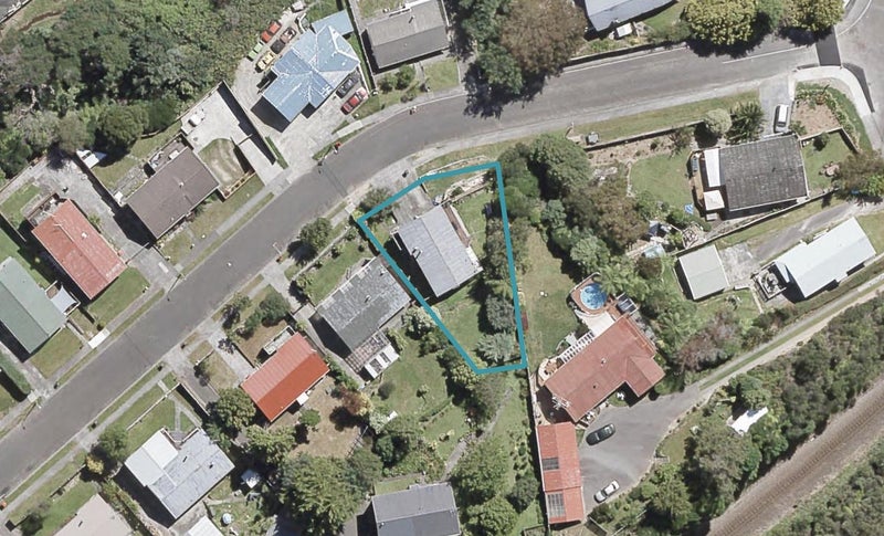 3 Oaklands Grove, Clouston Park, Upper Hutt - Carousel 1