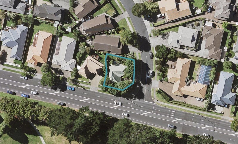2 Solana Court, Botany Downs, Auckland - Carousel 1