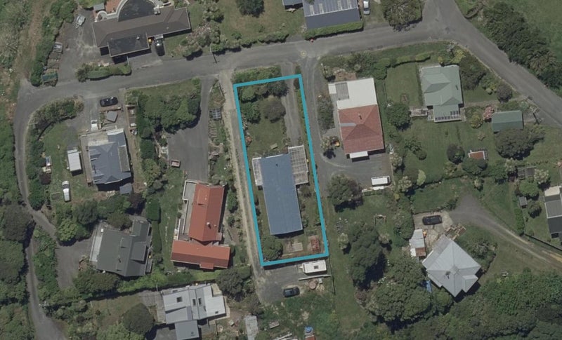 6 Arnott Street, Portobello, Dunedin - Carousel 1