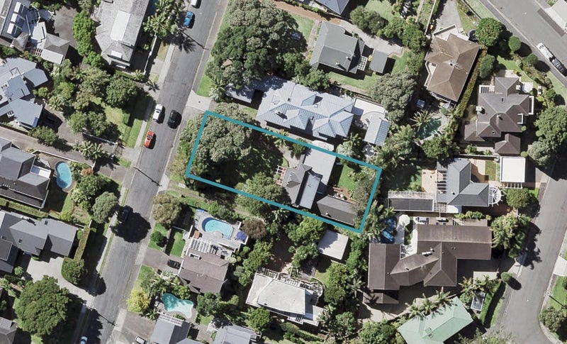 9 Tiri Road, Takapuna, Auckland - Carousel 1