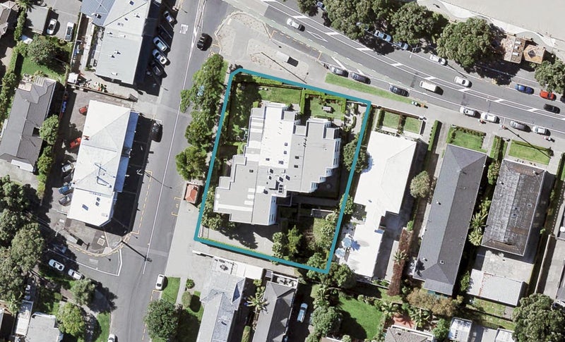 8/245 Tamaki Drive, Kohimarama, Auckland - Carousel 1