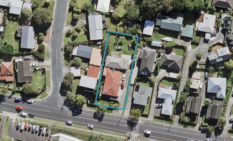 3/96 Chivalry Road, Glenfield, Auckland - Carousel 1
