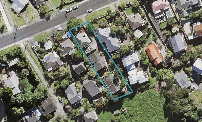 1/31 Verran Road, Birkenhead, Auckland - Carousel 1