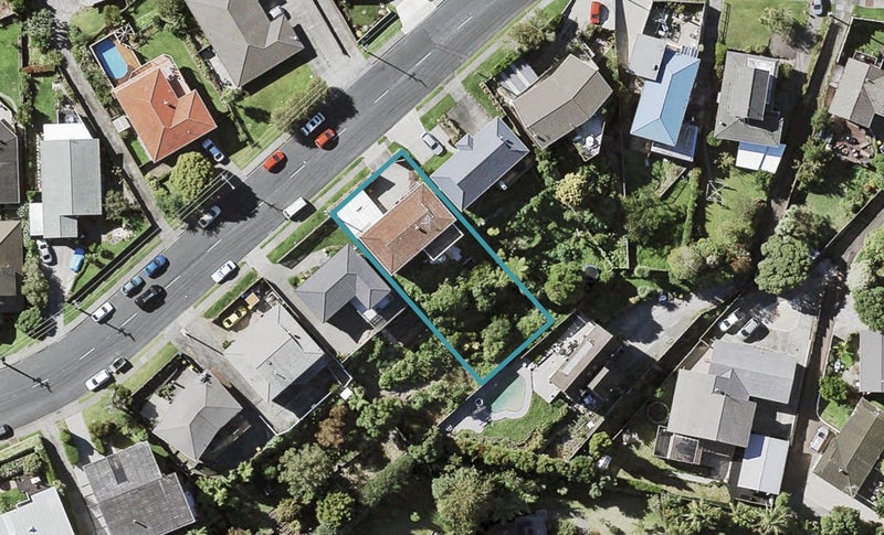 143 Sandspit Road, Shelly Park, Auckland - Carousel 1