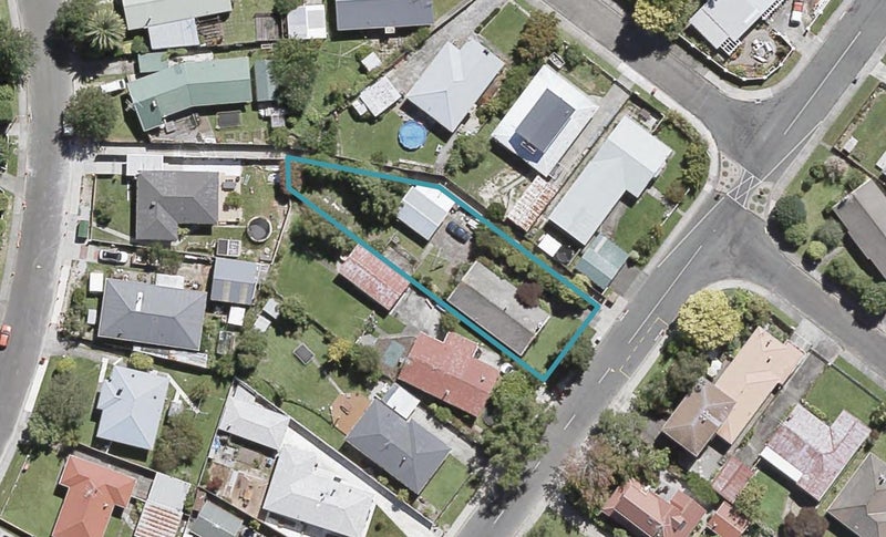 65 Hillside Drive, Maoribank, Upper Hutt - Carousel 1