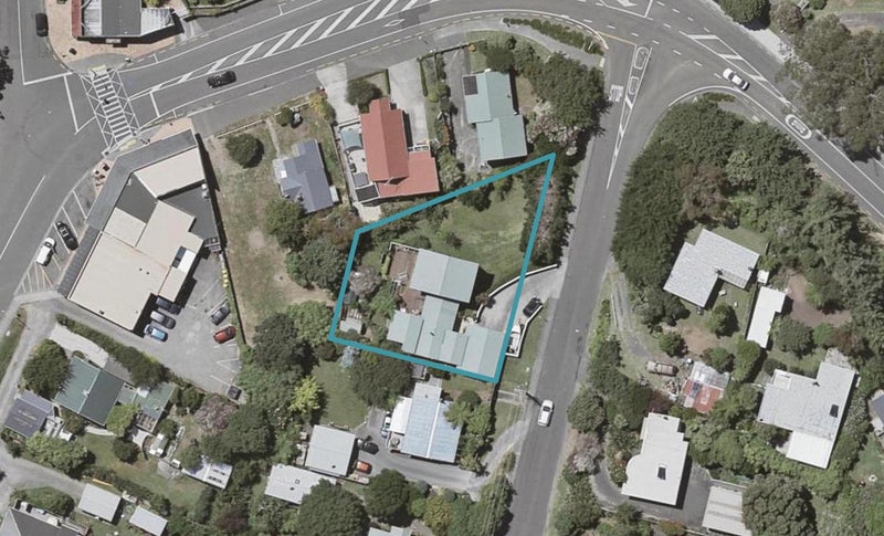 2 Tennis Court Road, Raumati South, Paraparaumu - Carousel 1