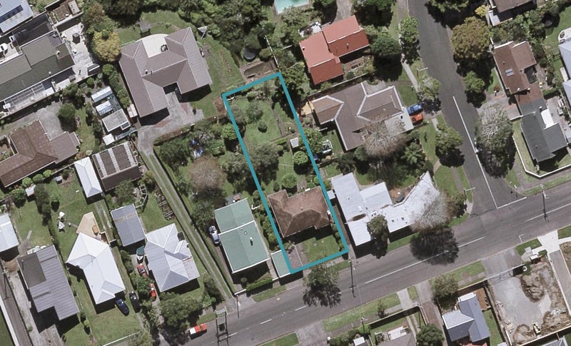 1/20 Wallath Road, Westown, New Plymouth - Carousel 1