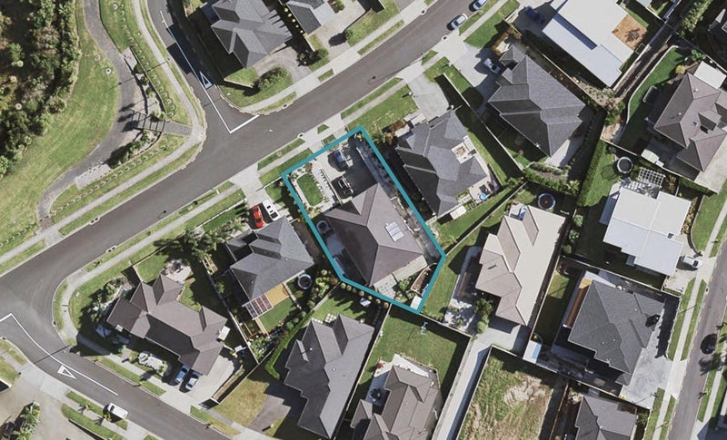 13 Dawood Place, The Gardens, Auckland - Carousel 1