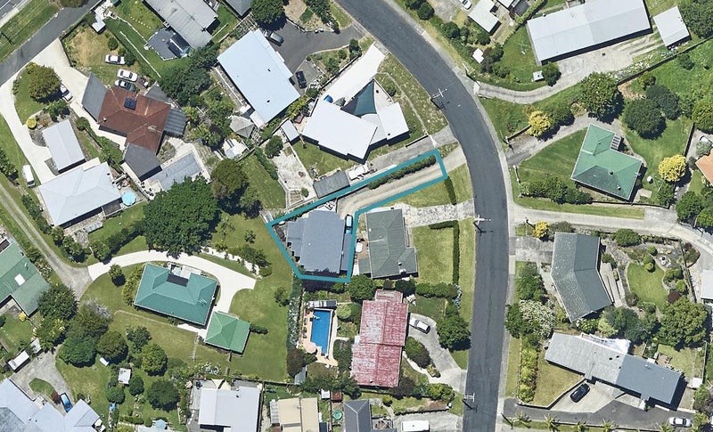 11A Lloyd Street, Parkvale, Tauranga - Carousel 1