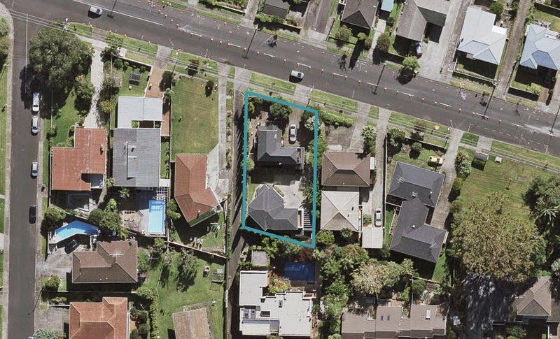 1/46 Raleigh Road, Northcote, Auckland - Carousel 1