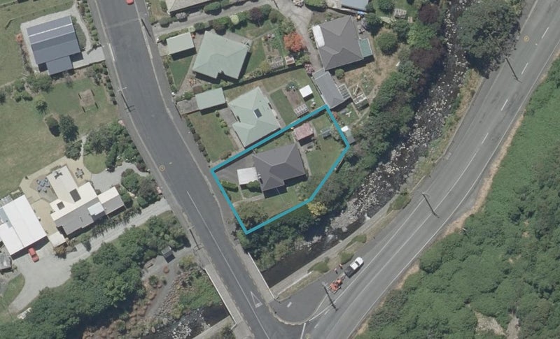 4 Rockside Road, Glenleith, Dunedin - Carousel 1