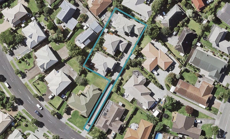 1/47 Orangewood Drive, Northpark, Auckland - Carousel 1