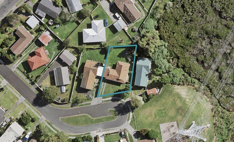 22 Rountree Place, Conifer Grove, Takanini - Carousel 1