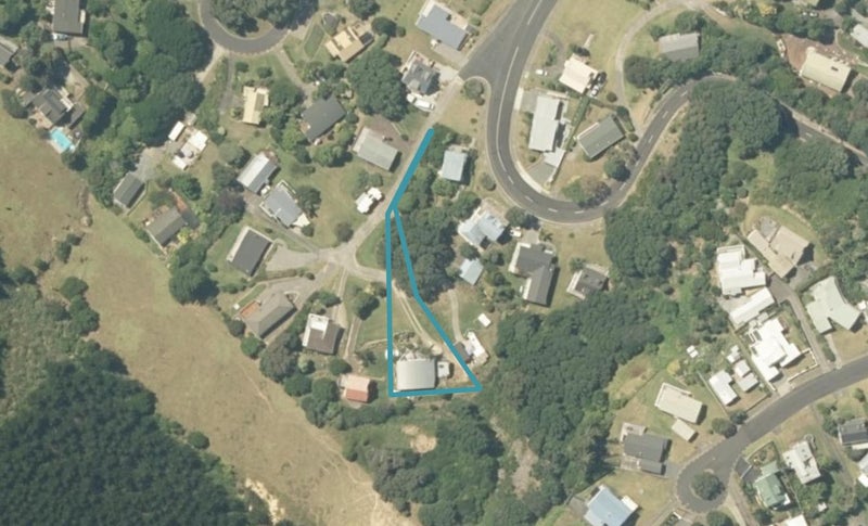 328 Onemana Drive, Onemana, Whangamatā - Carousel 1