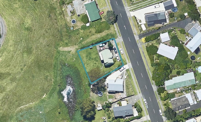 33 Resolution Road, Welcome Bay, Tauranga - Carousel 1