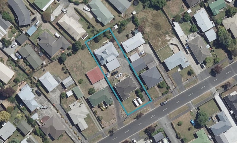 15 Bruce Avenue, Glenview, Hamilton - Carousel 1
