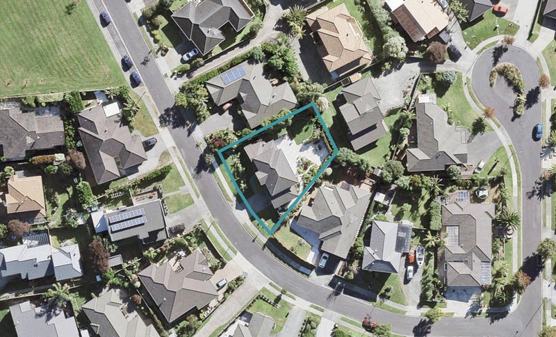 7 Mackwell Road, Fairview Heights, Auckland - Carousel 1
