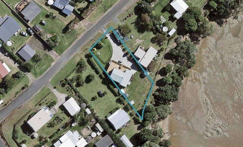 512 Matakawau Road, Waiuku - Carousel 1