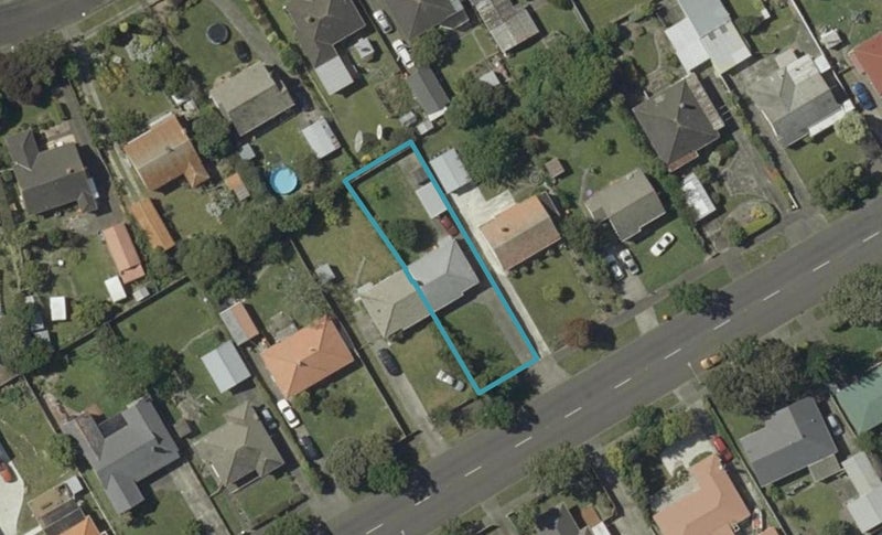 19 Park Road, West End, Palmerston North - Carousel 1