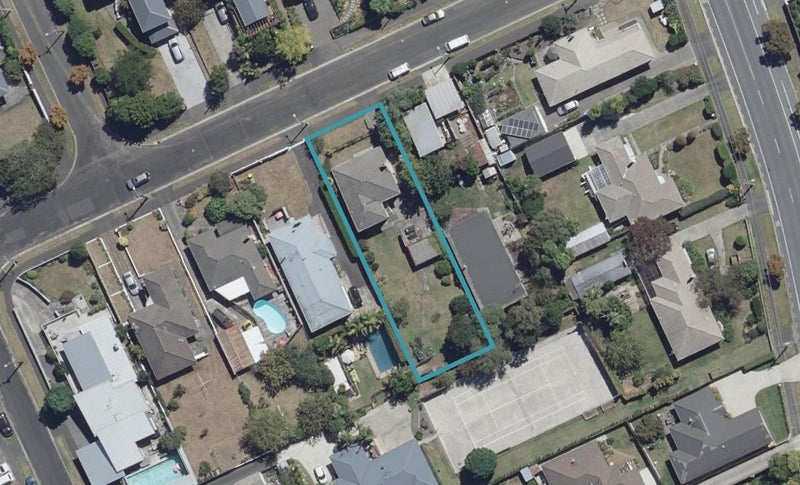 5 Charles Crescent, Beerescourt, Hamilton - Carousel 1
