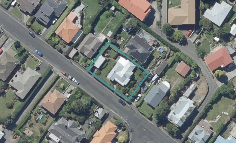 62 Beresford Street, Kaikorai, Dunedin - Carousel 1