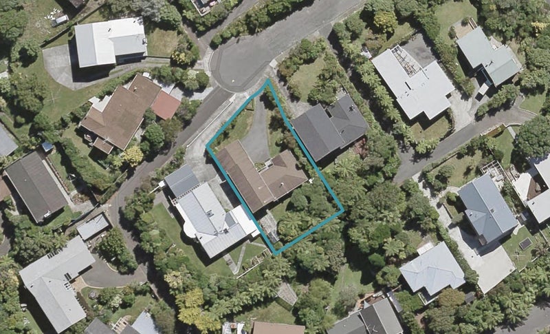 13 Viscount Grove, Kelson, Lower Hutt - Carousel 1