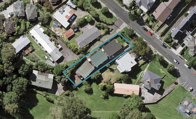 1/18 Cleary Road, Panmure, Auckland - Carousel 1