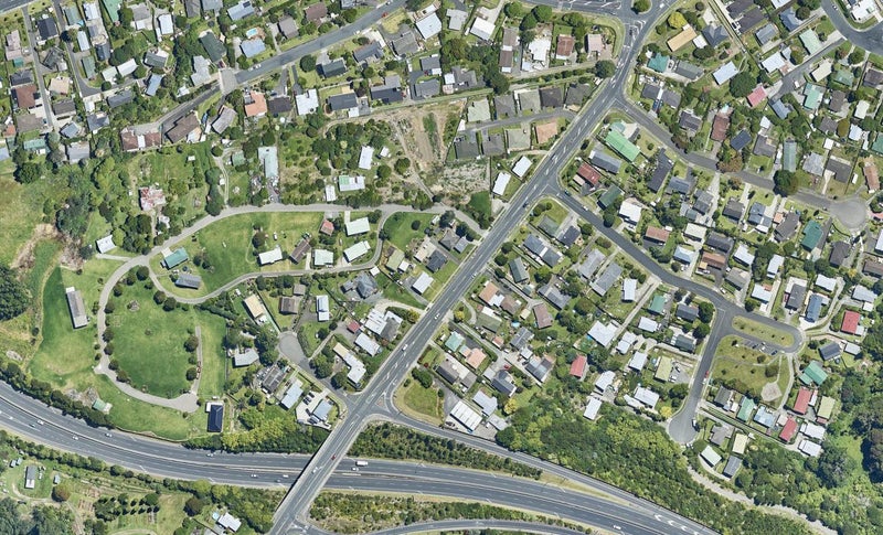 43 Cambridge Road, Judea, Tauranga - Carousel 1