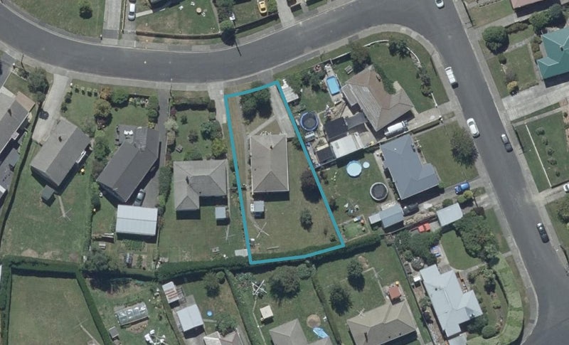 1 Oban Street, Mosgiel, Mosgiel - Carousel 1