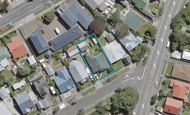 11 Williams Grove, Melling, Lower Hutt - Carousel 1