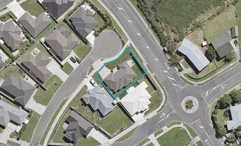 6 Citrine Grove, Timberlea, Upper Hutt - Carousel 1