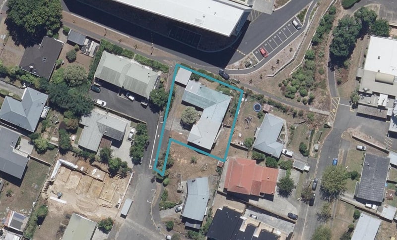 6B Scotland Place, Hillcrest, Hamilton - Carousel 1