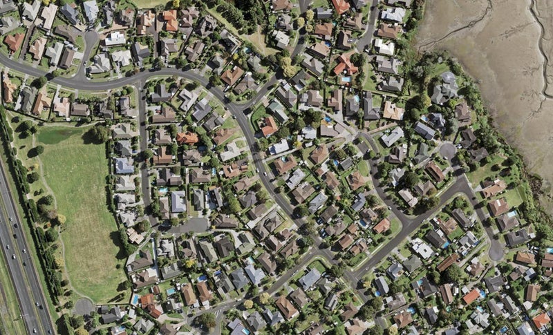 33 Rushgreen Avenue, Pahurehure, Papakura - Carousel 1